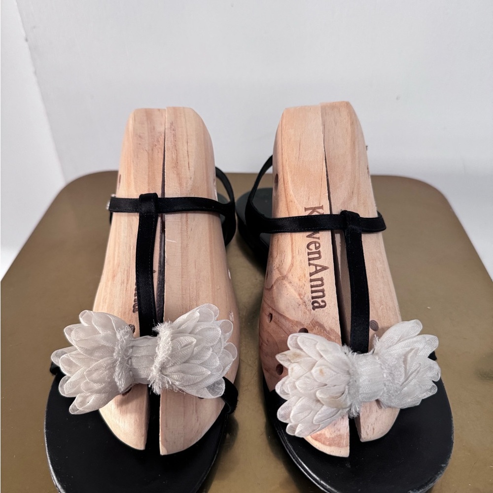 CHANEL Black Sandals with Tulle Bow
